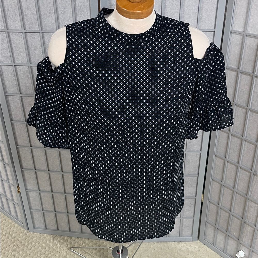 Tristan Monochrome Cold Shoulder Blouse